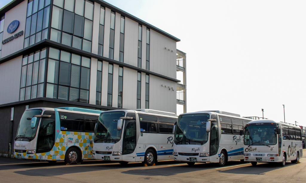 貸切バス 岡山交通株式会社【岡山市・倉敷市・福山市のタクシー・ハイヤー・貸切バス】